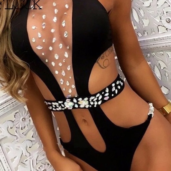 ๐White or Black gaze an crystals halter swimsuit - Picture 2 of 7